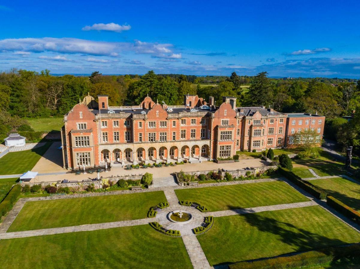 Отель Easthampstead Park Брэкнэлл Экстерьер фото